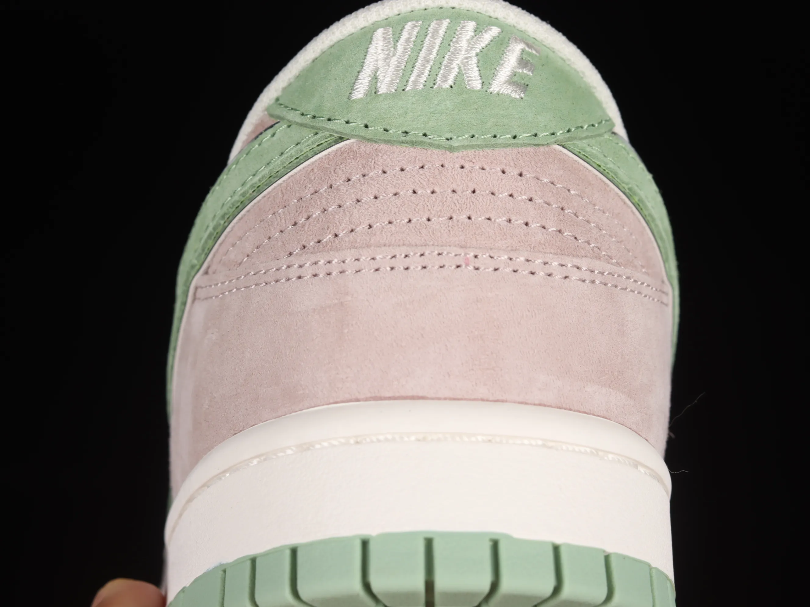 All Categories Nk SB Dunk Series Nk SB Dunk Low Low-top sneakers Otomo Katsuhiro x Nk SB Dunk Low "Steamboy OST" Creative customization collaboration Otomo Katsuhiro co-branded SB low-top sports casual sneakers ST1391-207
